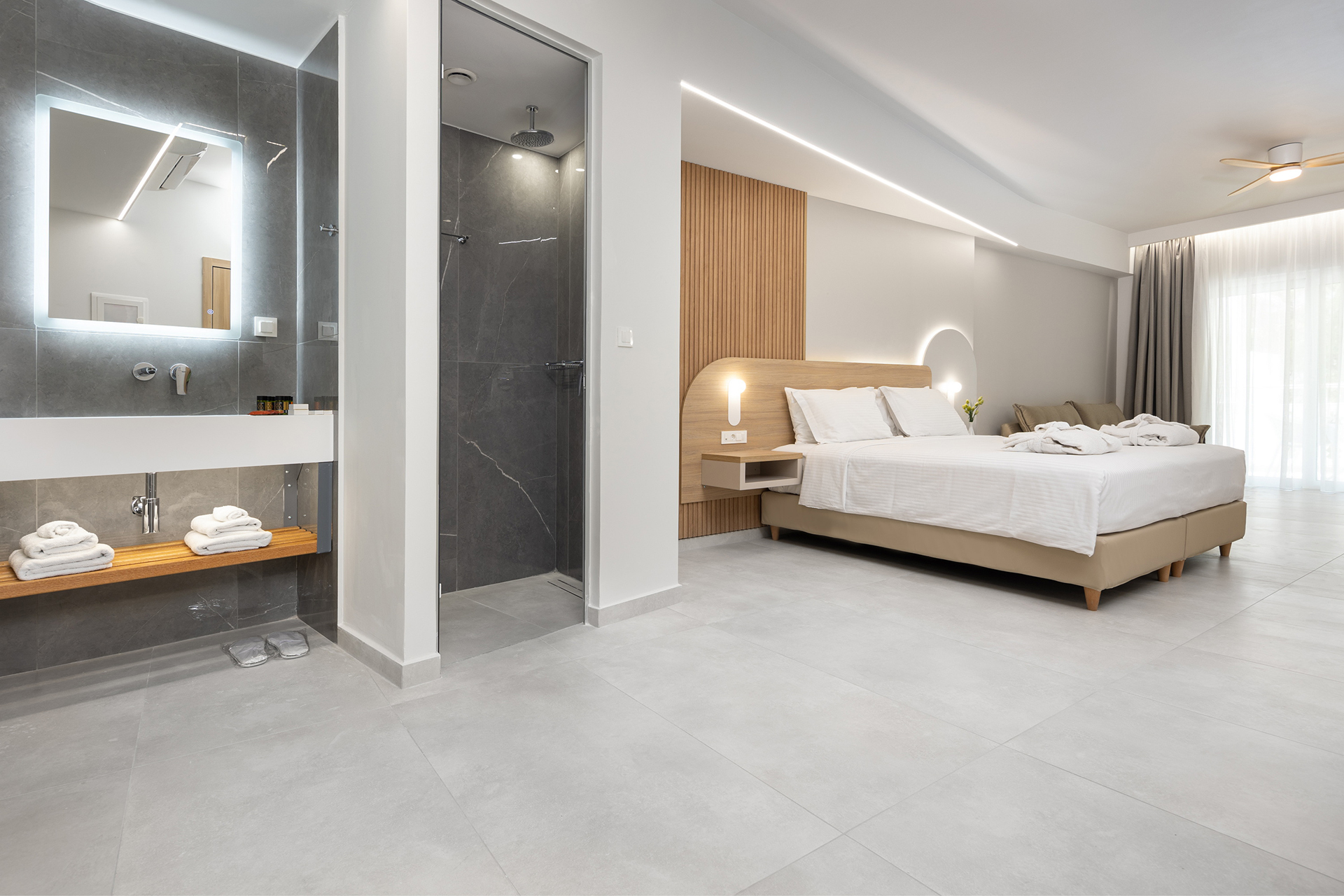 Junior Suite with Balcony