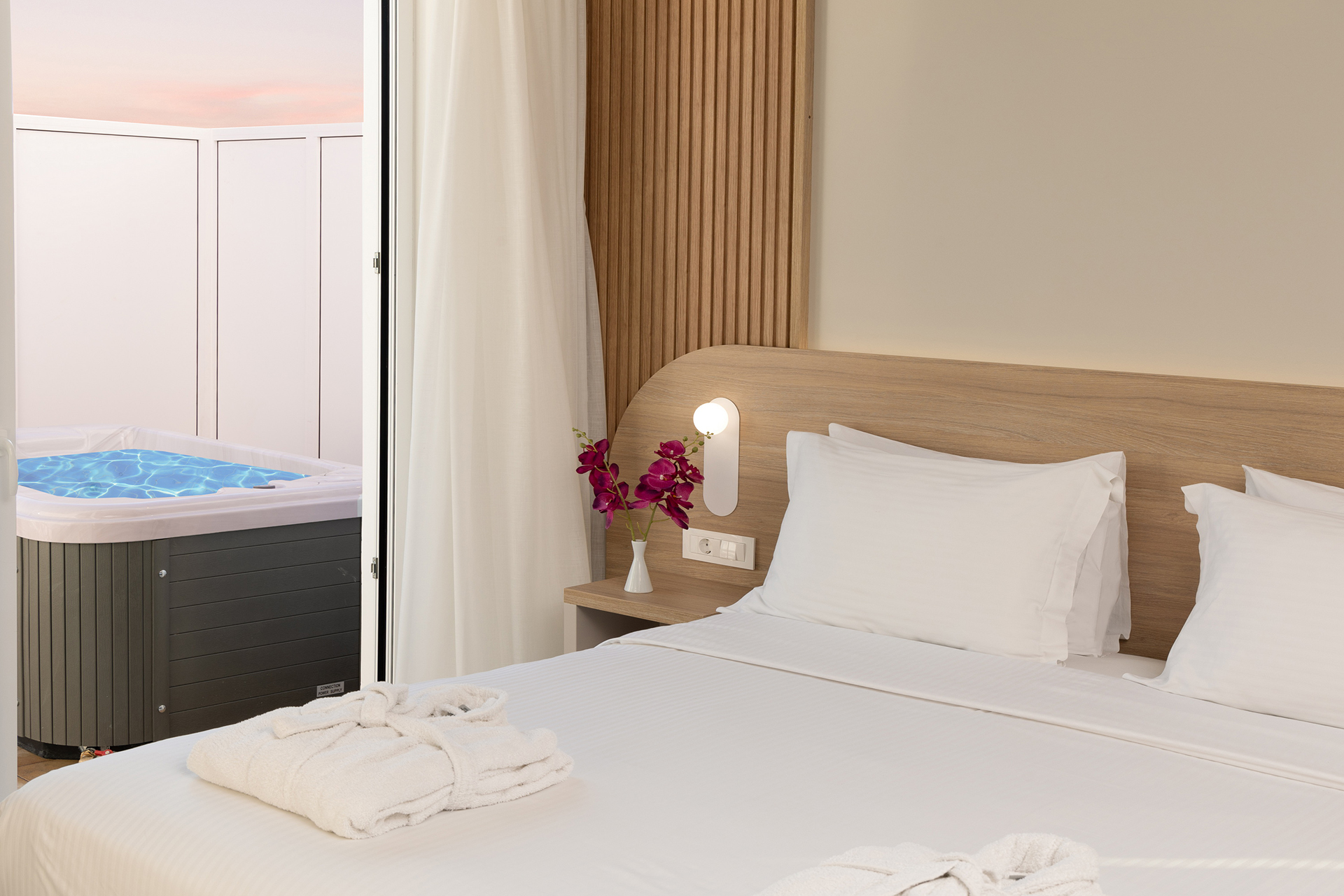 Suite​ With Balcony & Private Spa Tub